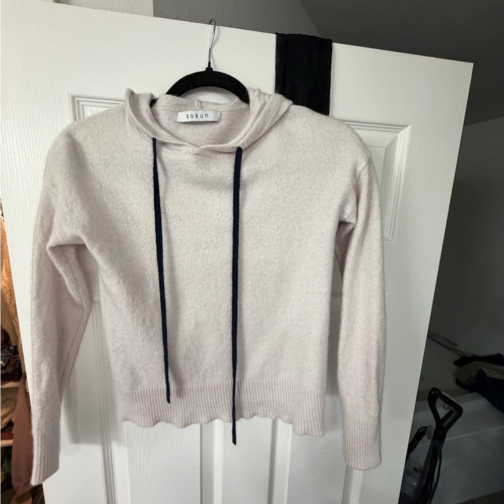 Kokun Women's Cream Sweater